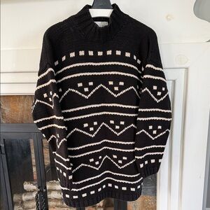 Jones New York Sport Black & White 100% Cotton HAND KNIT SWEATER, mock neck. L.
